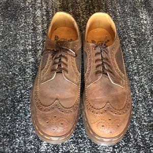 Brown Dr. Marten Brogues 3989
